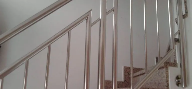 inox ograda stepenice
